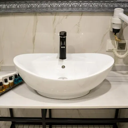 Galata Fil 4*